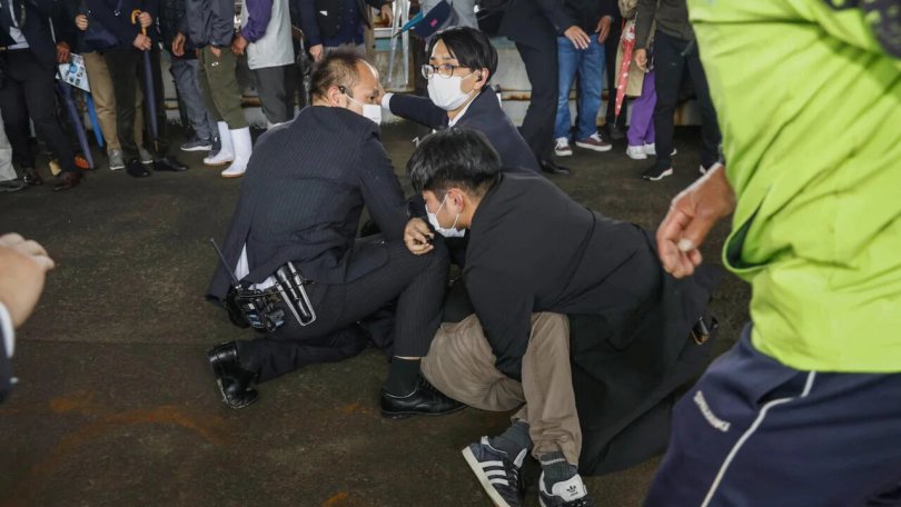 There was an explosion nearby during the speech of the Prime Minister of Japan